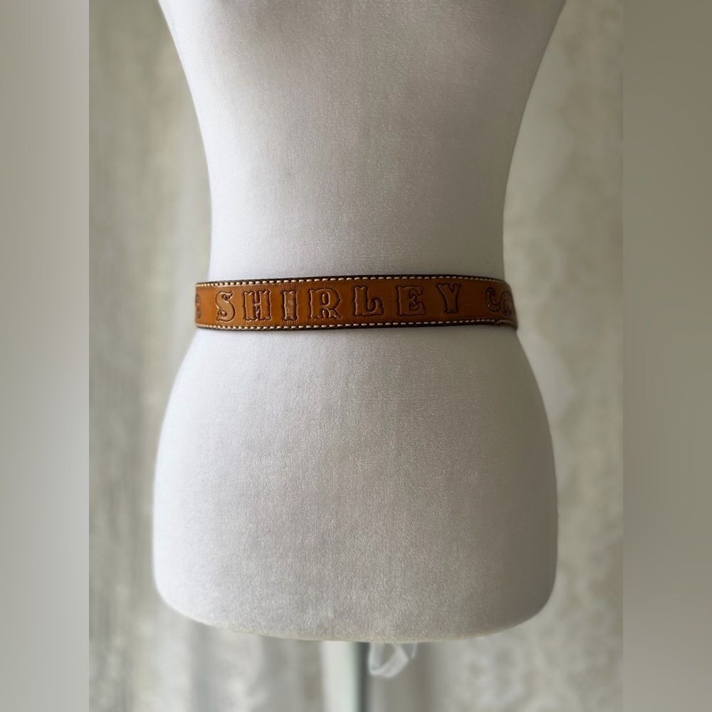 Vintage “Shirley” Hand Tooled Leather Western Belt Floral Size 30 - Picture 12 of 15